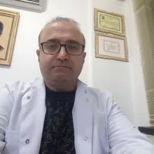 Dt. Özgür Yıldırımoğlu — Diş Hekimi, Ankara. Portre fotoğrafı.