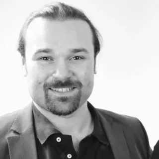 Dt. Ekin Can Yapıcı profilinde yer alan galeri fotoğrafı.