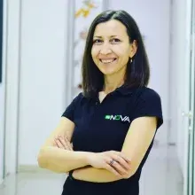 Dt. Erisa Olkun — Diş Hekimi. Portre fotoğrafı.