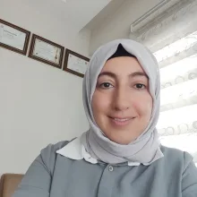 Emine Akbaş — Aydın. Portre fotoğrafı.