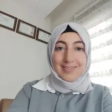 Emine Akbaş — Aydın. Portre fotoğrafı.