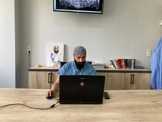 Dt. Ebubekir Ünalan profilinde yer alan galeri fotoğrafı.