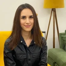 Kl. Psk. Aslı Akdaş Gürocak — Psikolojik Danışma ve Rehberlik. Portre fotoğrafı.