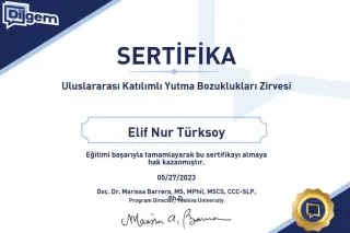 Dkt. Elif Nur Türksoy Kıcık profilinde yer alan galeri fotoğrafı.
