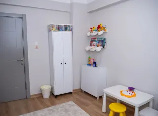 Dkt. Gülgün Aydoğan Aladağ profilinde yer alan galeri fotoğrafı.