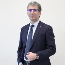 Prof. Dr. Ercan Kocakoç — İstanbul. Portre fotoğrafı.