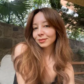 Ody. İrem Gündoğdu — Odyoloji (dil, konuşma ve ses bozuklukları), Uşak. Portre fotoğrafı.