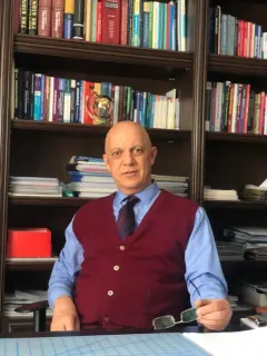 Prof. Dr. Müjdat Yenicesu profilinde yer alan galeri fotoğrafı.