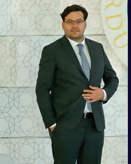 Prof. Dr. Alper Çıraklı profilinde yer alan galeri fotoğrafı.