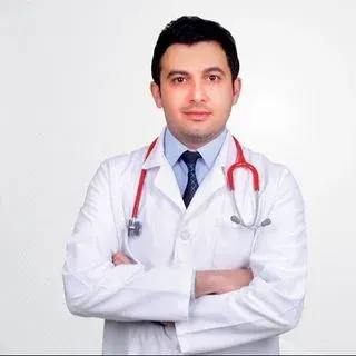 Uzm. Dr. Temuçin Karasu — Çocuk Sağlığı Ve Hastalıkları, Bafra, Samsun. Portre fotoğrafı.