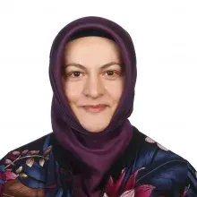 Dr. Hatice Alibaşoğlu — Psikiyatri, İstanbul. Portre fotoğrafı.