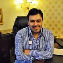 Dr. Gökhan Ayaltı — Pratisyen, Kadıköy, İstanbul. Portre fotoğrafı.