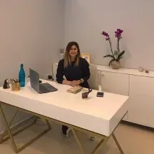 Uzm. Fzt. Arkız İlkcemre Çam — Fizyoterapi Ve Rehabilitasyon. Portre fotoğrafı.
