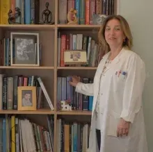 Uzm. Dr. Gülben Başak Direm Şenöz — Kadın Hastalıkları Ve Doğum, İstanbul. Portre fotoğrafı.