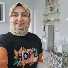 Psk. Tuğba Atçeken — Psikoloji, Konya. Portre fotoğrafı.