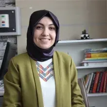 Kl. Psk. Dr. Elmas Merve Malas — Psikoloji, Konya. Portre fotoğrafı.