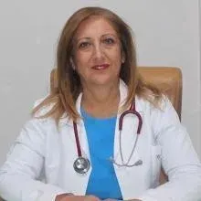 Uzm. Dr. Nesrin Keniş — Nöroloji, Çukurova, Adana. Portre fotoğrafı.