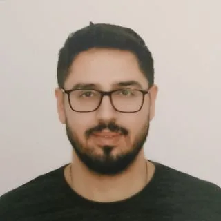 Fzt. Sinan Demir — Fizyoterapi Ve Rehabilitasyon, Aydın. Portre fotoğrafı.