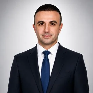 Op. Dr. Ali Körömer — Beyin Ve Sinir Cerrahisi, Pendik, İstanbul. Portre fotoğrafı.