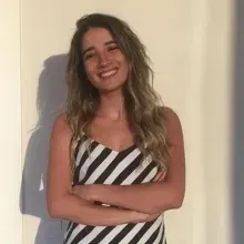 Uzm. Dkt. Burcu Bircan İnçukur — Dil ve Konuşma Terapisi, Antalya. Portre fotoğrafı.