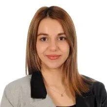Dyt. Aleyna Nur Eraslan — Diyetisyen, Kocaeli. Portre fotoğrafı.