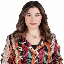 Kl. Psk. Elif Öztop — Psikoloji, Gaziantep. Portre fotoğrafı.