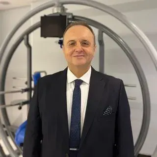 Op. Dr. Metin Yetkin — Kulak Burun Boğaz, İstanbul. Portre fotoğrafı.