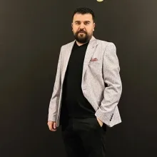 Uzm. Psk. F. Görkem Kılınç — Psikoloji, Ankara. Portre fotoğrafı.