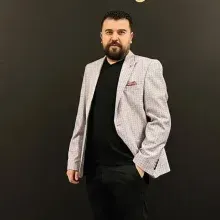 Uzm. Psk. F. Görkem Kılınç — Psikoloji, Ankara. Portre fotoğrafı.