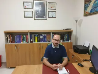 Prof. Dr. Uğur Deveci profilinde yer alan galeri fotoğrafı.