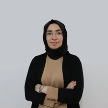 Uzm. Psk. Dan. Medine Aytekin Tat — Psikolojik Danışma ve Rehberlik, Ankara. Portre fotoğrafı.
