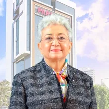 Prof. Dr. Münevver Kaynak Türkmen — İzmir. Portre fotoğrafı.