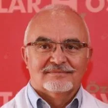 Doç. Dr. Üzeyir Tuncer — Genel Cerrahi, İstanbul. Portre fotoğrafı.