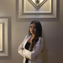 Dkt. Ezgi Çelik Kılıç — Dil ve Konuşma Terapisi, İstanbul. Portre fotoğrafı.