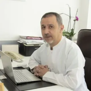 Prof. Dr. Levent Yeniay profilinde yer alan galeri fotoğrafı.