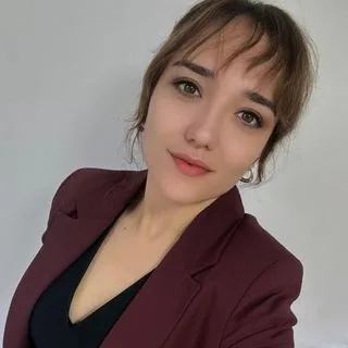 Psk. Dan. Esra Kocatürk — Psikolojik Danışma ve Rehberlik, Sakarya. Portre fotoğrafı.