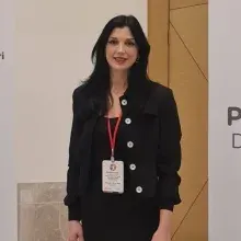 Psk. Dan. Yasemin Ortaç — Psikolojik Danışma ve Rehberlik. Portre fotoğrafı.