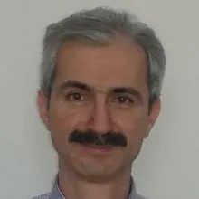 Uzm. Dr. Murat Navruz — Aile Hekimliği, Erzurum. Portre fotoğrafı.