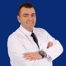 Op. Dr. Ramazan Sarı — Beyin Ve Sinir Cerrahisi, Sarıyer, İstanbul. Portre fotoğrafı.