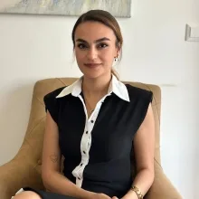 Kl. Psk. Gamze Taşdelen — Aliağa, İzmir. Portre fotoğrafı.