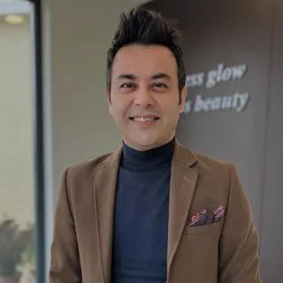 Op. Dr. Murat Bulanık — Kadın Hastalıkları Ve Doğum, Ankara. Portre fotoğrafı.