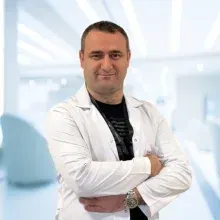Doç. Dr. Yasin Yüksel — Kardiyoloji, Beylikdüzü, İstanbul. Portre fotoğrafı.