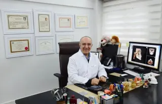 Dr. Dt. Razmik Ramiz Nahcivan profilinde yer alan galeri fotoğrafı.