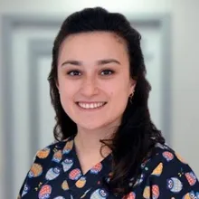 Dr. Dt. Sevcan Yılmaz — Tekirdağ. Portre fotoğrafı.