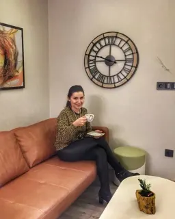 Uzm. Dr. Özlem Başak Üstünyurt profilinde yer alan galeri fotoğrafı.