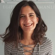 Uzm. Psk. Elif Lengerli — Psikoloji, İstanbul. Portre fotoğrafı.