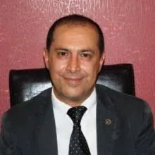 Prof. Dr. Selçuk Kırlı — Psikiyatri, Nilüfer, Bursa. Portre fotoğrafı.