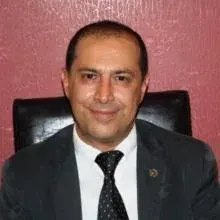 Prof. Dr. Selçuk Kırlı — Psikiyatri, Nilüfer, Bursa. Portre fotoğrafı.