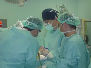 Prof. Dr. Önder Kayıgil profilinde yer alan galeri fotoğrafı.