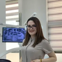 Dt. Kevser Bülbül — Diş Hekimi, Kahramanmaraş. Portre fotoğrafı.